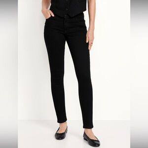 Old Navy Rockstar Super Skinny Mid-Rise Jeans